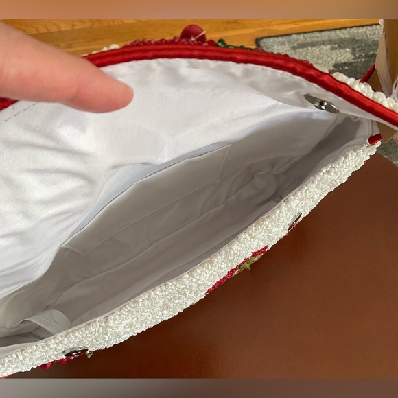 NWT Tomato Beaded Shoulder Bag - Picture 3 of 3